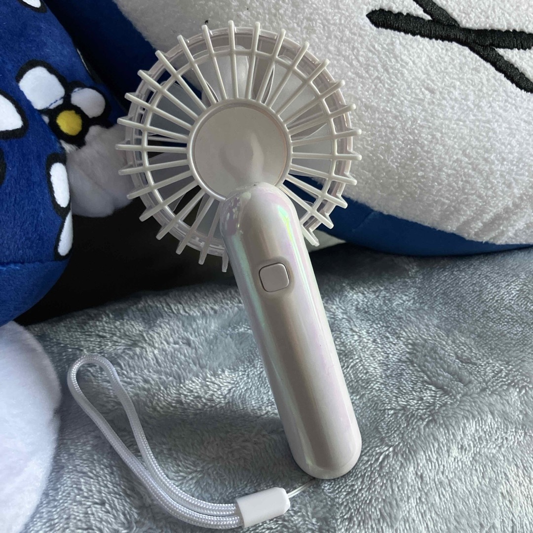 miffy(ミッフィー)のミッフィーのハンディファン スマホ/家電/カメラの冷暖房/空調(扇風機)の商品写真