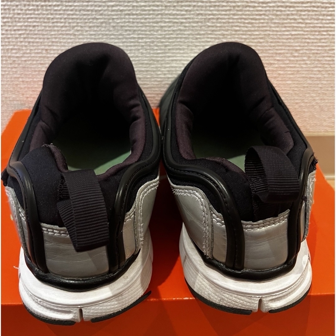 NIKE(ナイキ)のNIKE ナイキ　ダイナモ　19センチ　キッズ　スニーカー　スリッポン　靴　 キッズ/ベビー/マタニティのキッズ靴/シューズ(15cm~)(スニーカー)の商品写真