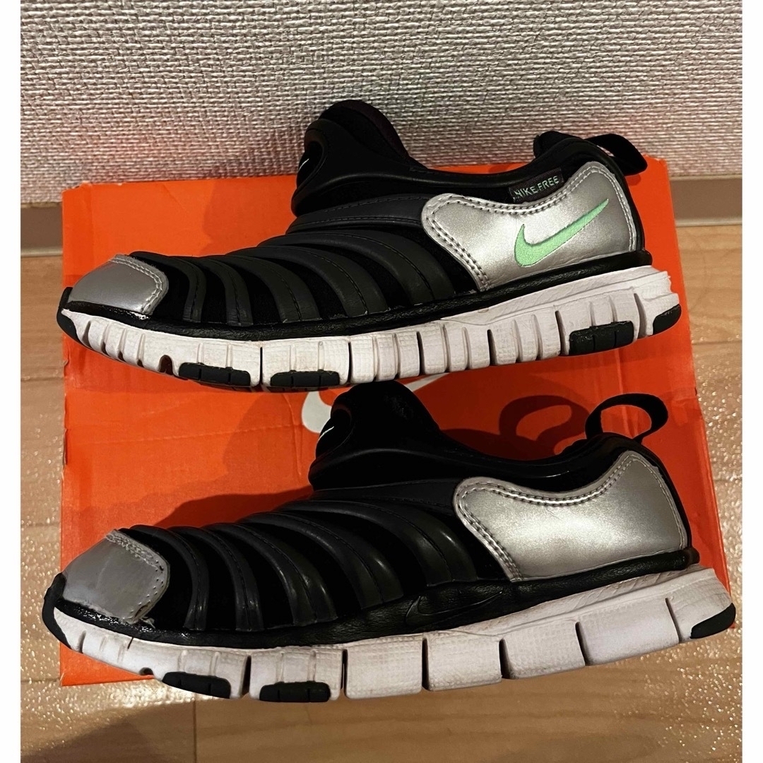 NIKE(ナイキ)のNIKE ナイキ　ダイナモ　19センチ　キッズ　スニーカー　スリッポン　靴　 キッズ/ベビー/マタニティのキッズ靴/シューズ(15cm~)(スニーカー)の商品写真