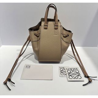 ロエベ(LOEWE)のロエベ  ハンモック ドローストリングバッグ ミニ(ショルダーバッグ)