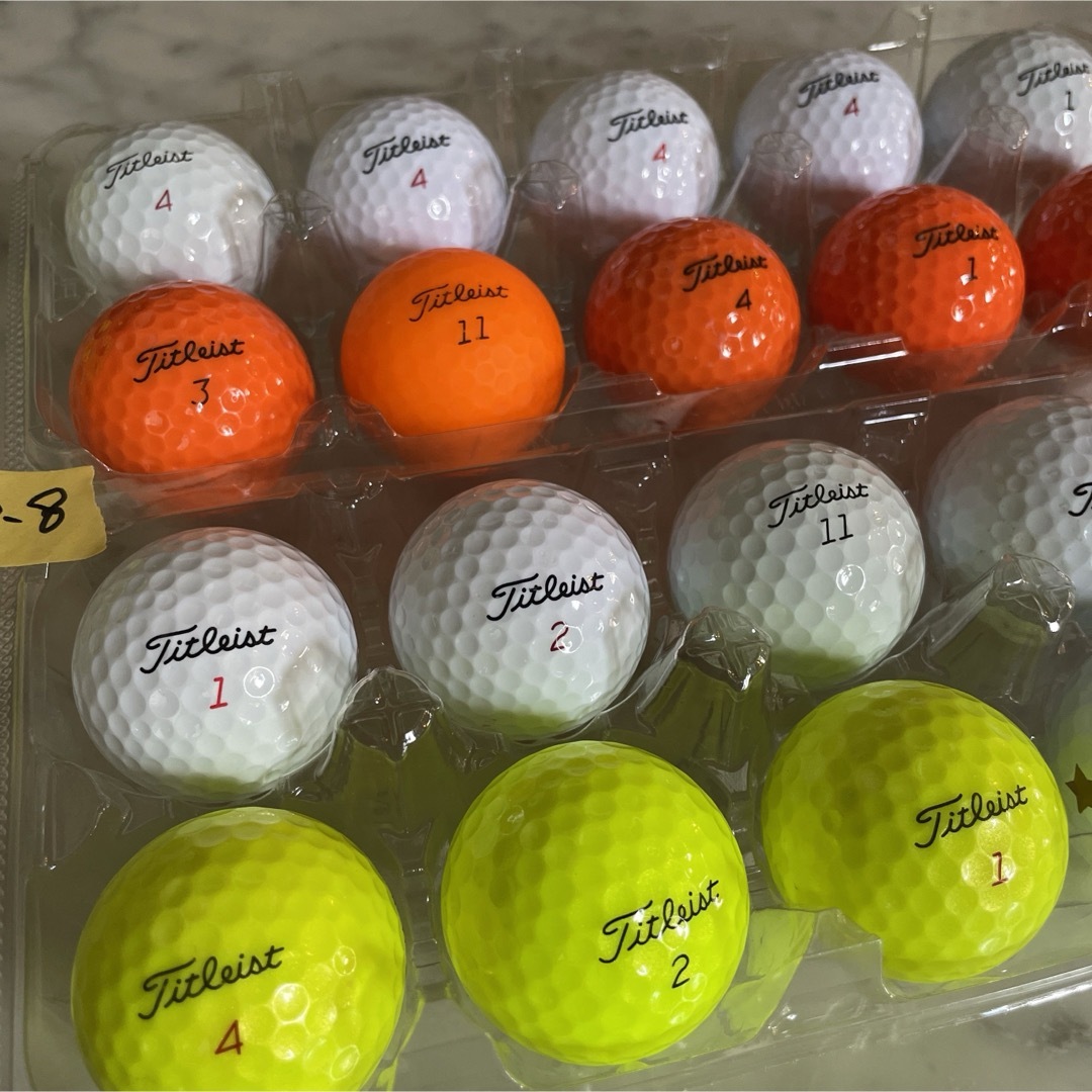 Titleist(タイトリスト)の【タイトリスト】ロスト品　ゴルフボール20個（P-8） スポーツ/アウトドアのゴルフ(その他)の商品写真