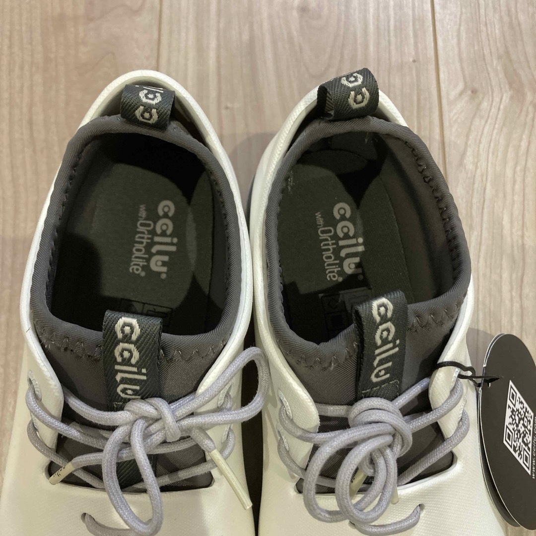 ccilu(チル)のぺき様専用ccilu  レインシューズ　２５㎝　ホワイト　新品未使用 レディースの靴/シューズ(レインブーツ/長靴)の商品写真