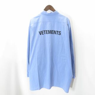 ヴェトモン(VETEMENTS)のVETEMENTS Back Logo Print Oversized Shirt Size-S  MSS18SH13 (シャツ)