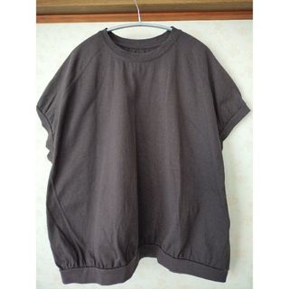 クルーネックTシャツ