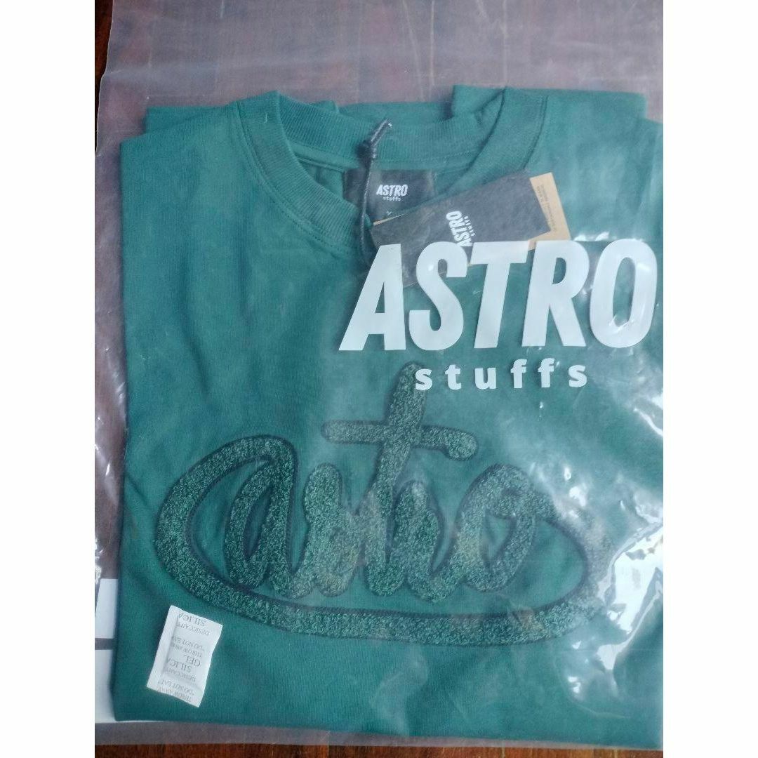 【Astro】Bright FESTIVE TEE Tシャツ  グリーン《XS》 エンタメ/ホビーのタレントグッズ(アイドルグッズ)の商品写真