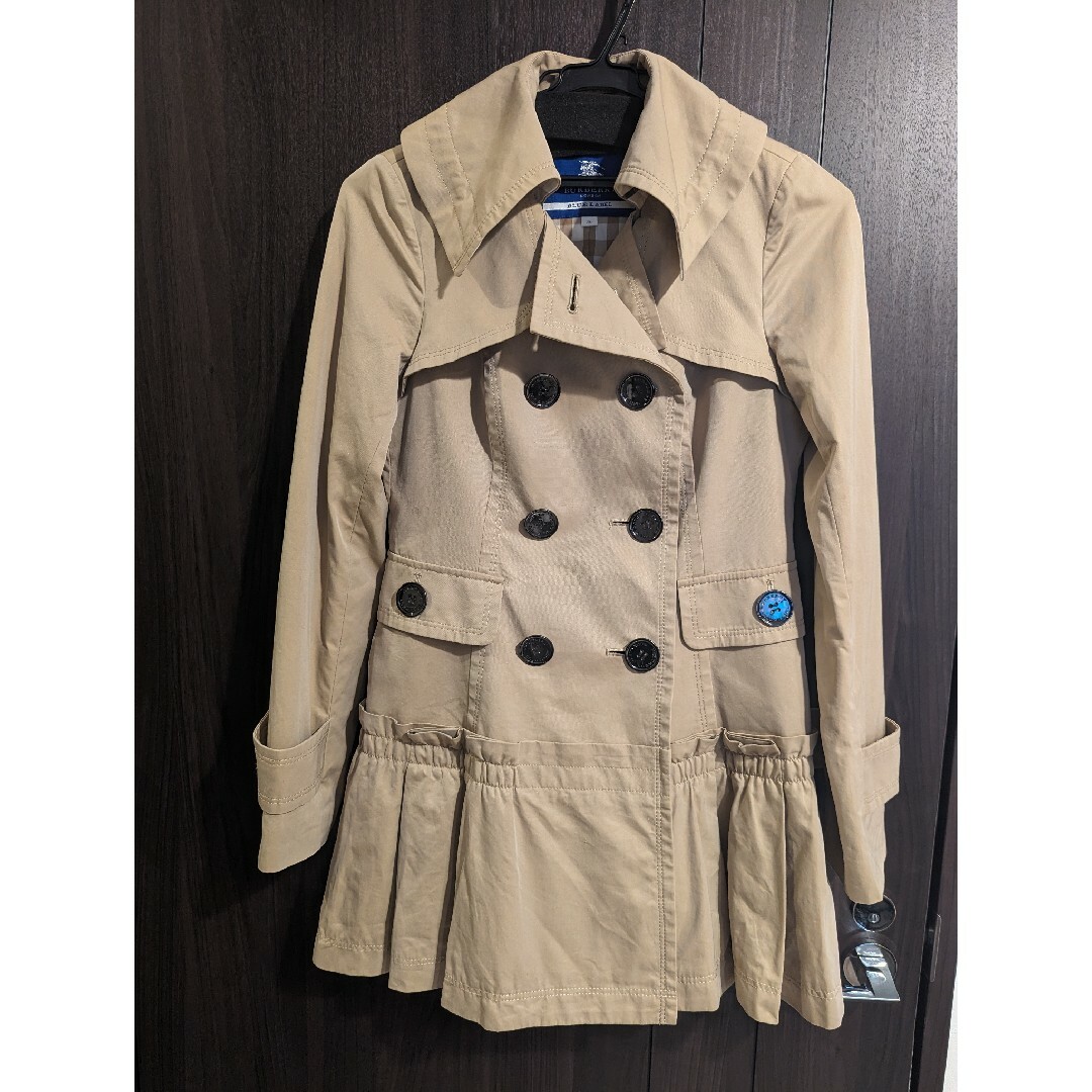 BURBERRY BLUE LABEL(バーバリーブルーレーベル)のバーバリーブルーレーベル【BURBERRY】36  春コート レディースのジャケット/アウター(トレンチコート)の商品写真