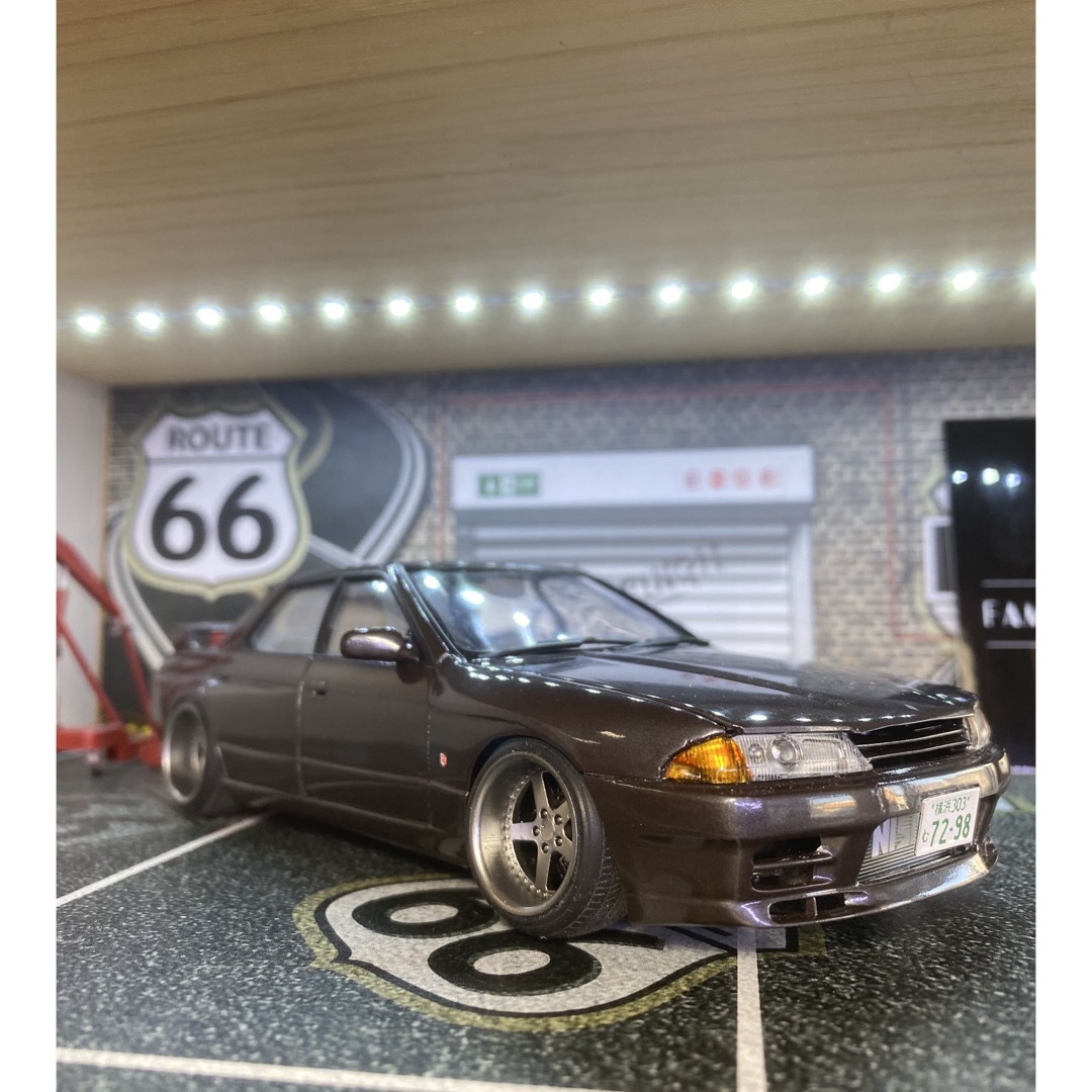 AOSHIMA(アオシマ)のプラモデル完成品アオシマ1/24 R32GT-S タイプM  4ドアGTR仕様 エンタメ/ホビーのおもちゃ/ぬいぐるみ(模型/プラモデル)の商品写真