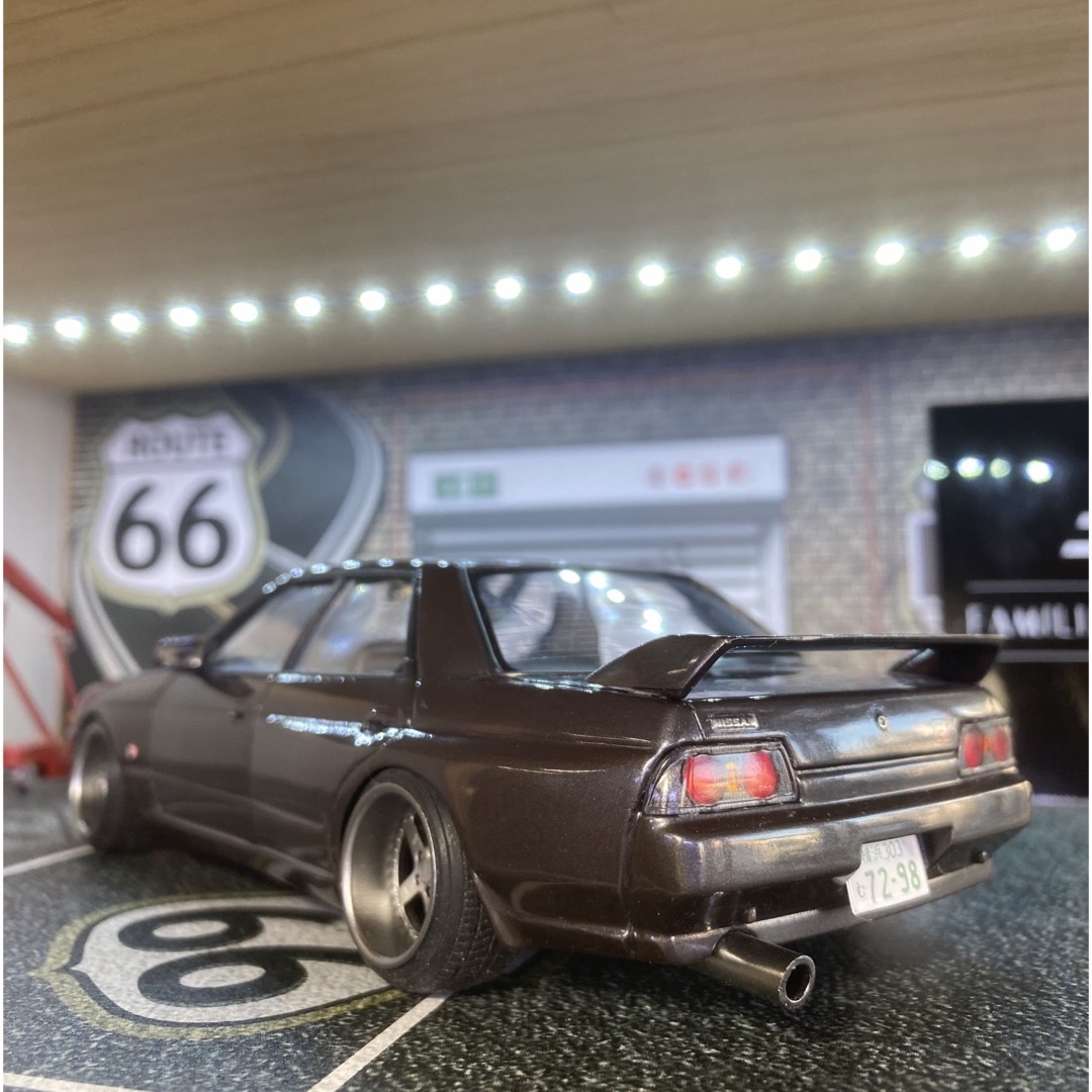 AOSHIMA(アオシマ)のプラモデル完成品アオシマ1/24 R32GT-S タイプM  4ドアGTR仕様 エンタメ/ホビーのおもちゃ/ぬいぐるみ(模型/プラモデル)の商品写真