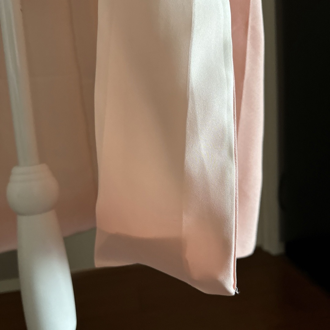 着物リメイク　春爛漫ピンクの訪問着からノーカラーロングジレ(裏地付) 留め具付き レディースのトップス(ベスト/ジレ)の商品写真
