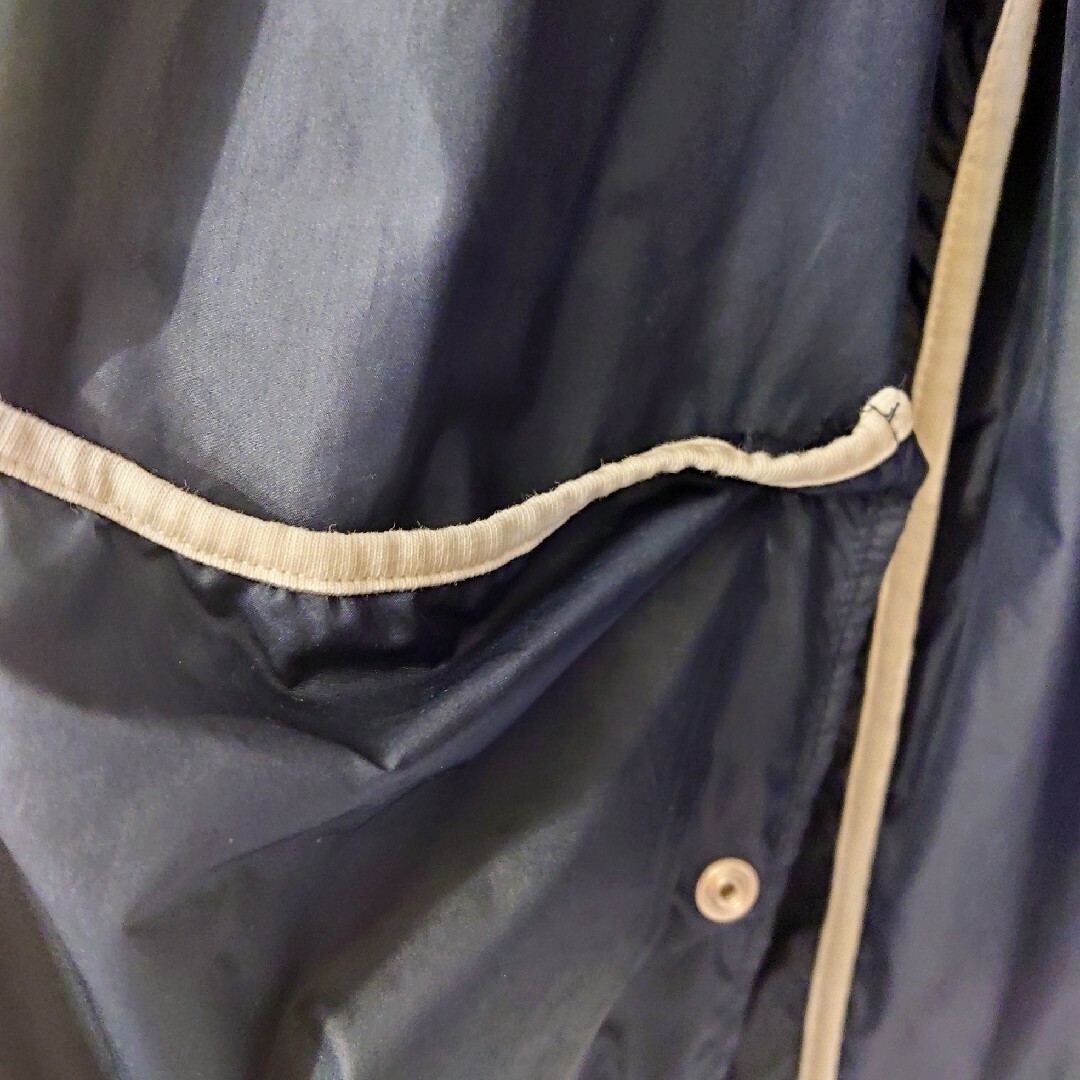 MAISON KITSUNE'(メゾンキツネ)のキツネ　ジャケット　Mサイズ メンズのジャケット/アウター(ナイロンジャケット)の商品写真