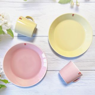 イッタラ(iittala)の♡イッタラ  ティーマ　プレート  21cm マグカップ　ローズ　リネン  北欧(食器)