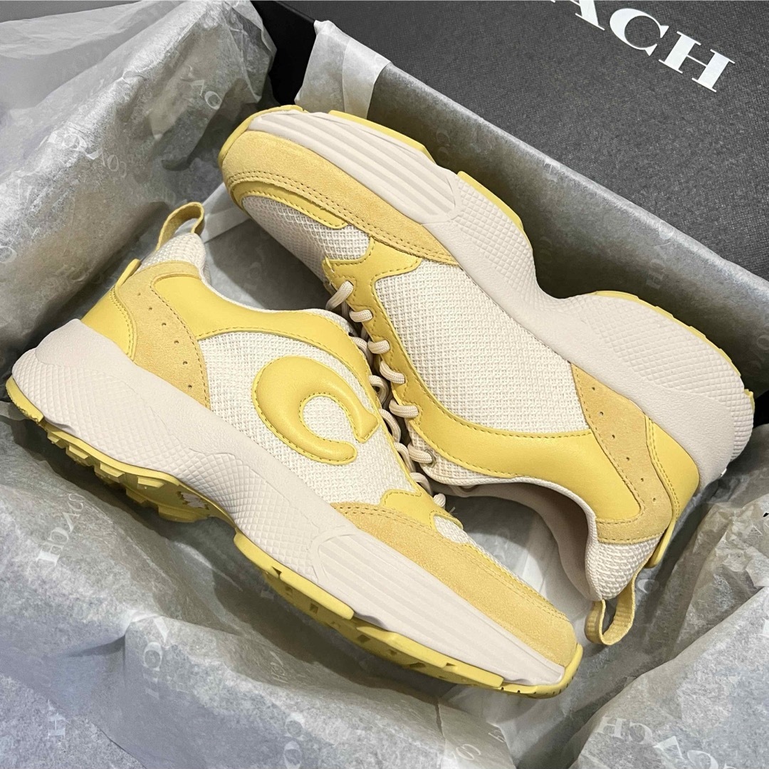 COACH - 【Coach】コーチ ロゴ ストライダー スニーカー 黄色の COACH - 【Coach】コーチ ロゴ ストライダー スニーカー 黄色の