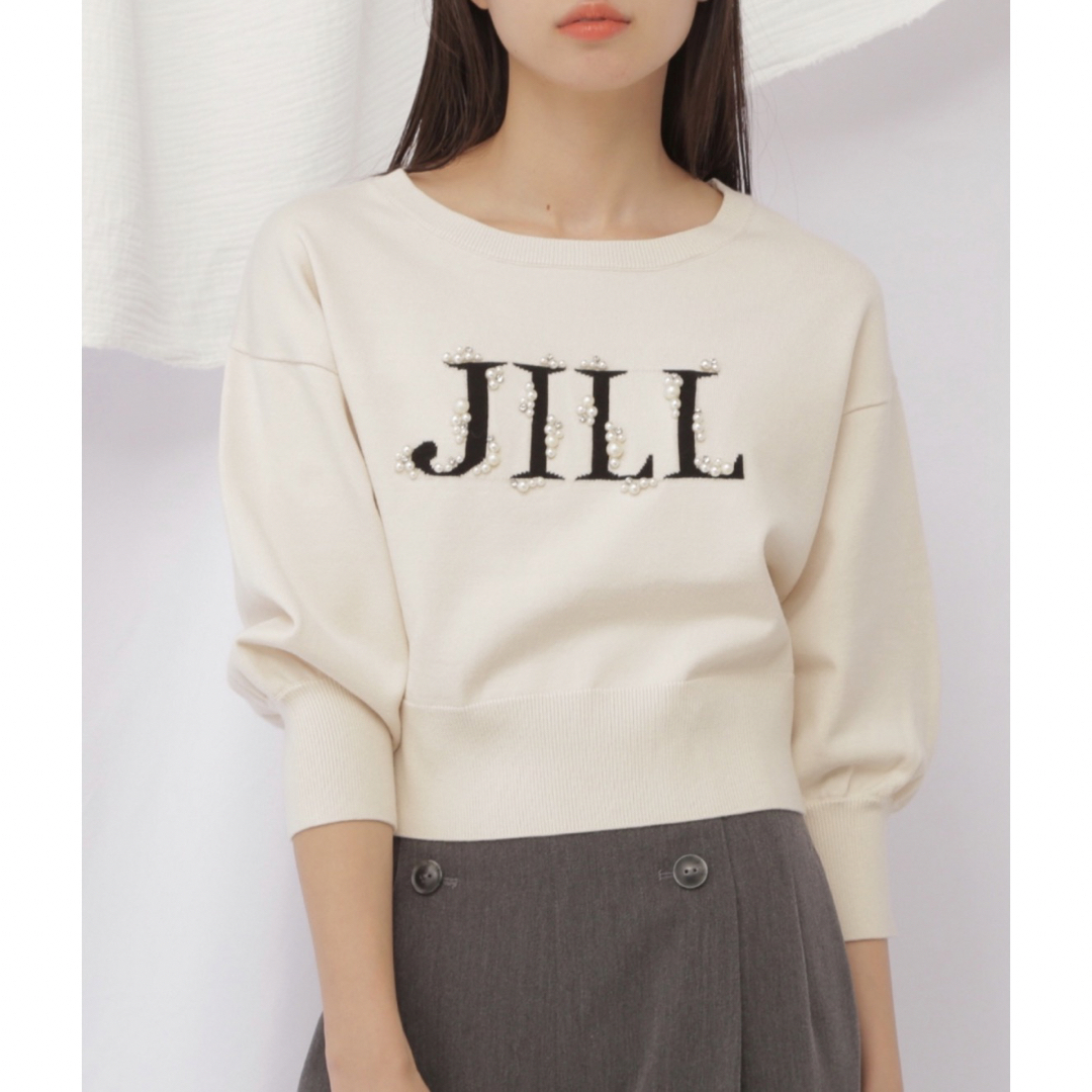 JILL by JILLSTUART(ジルバイジルスチュアート)のジルバイジルスチュアート ジルスチュアート ロゴビジューニット ビジュー ニット レディースのトップス(ニット/セーター)の商品写真