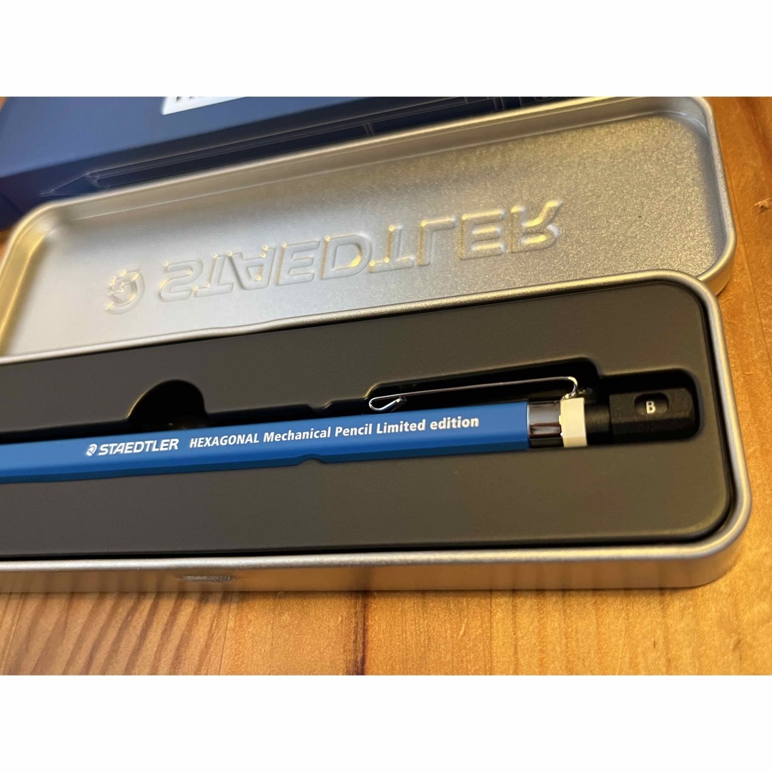 STAEDTLER(ステッドラー)の【限定品】ステッドラー ヘキサゴナルシャーペン　バージョン0 新品未使用 インテリア/住まい/日用品の文房具(ペン/マーカー)の商品写真