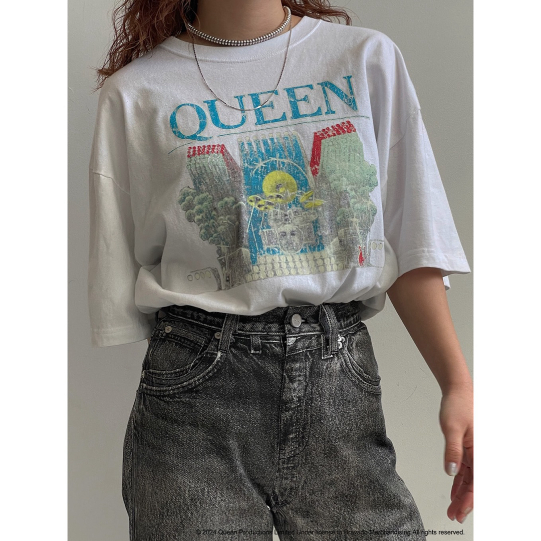 Ameri VINTAGE(アメリヴィンテージ)のAMERI🖤QUEEN TOUR'80 WHT TEE オフホワイトMサイズ新品 メンズのトップス(Tシャツ/カットソー(半袖/袖なし))の商品写真