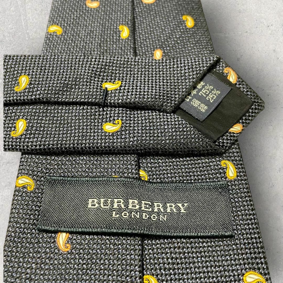 美品 BURBERRY LONDON ジャガード ペイズリー ネクタイ ネイビー メンズのファッション小物(ネクタイ)の商品写真