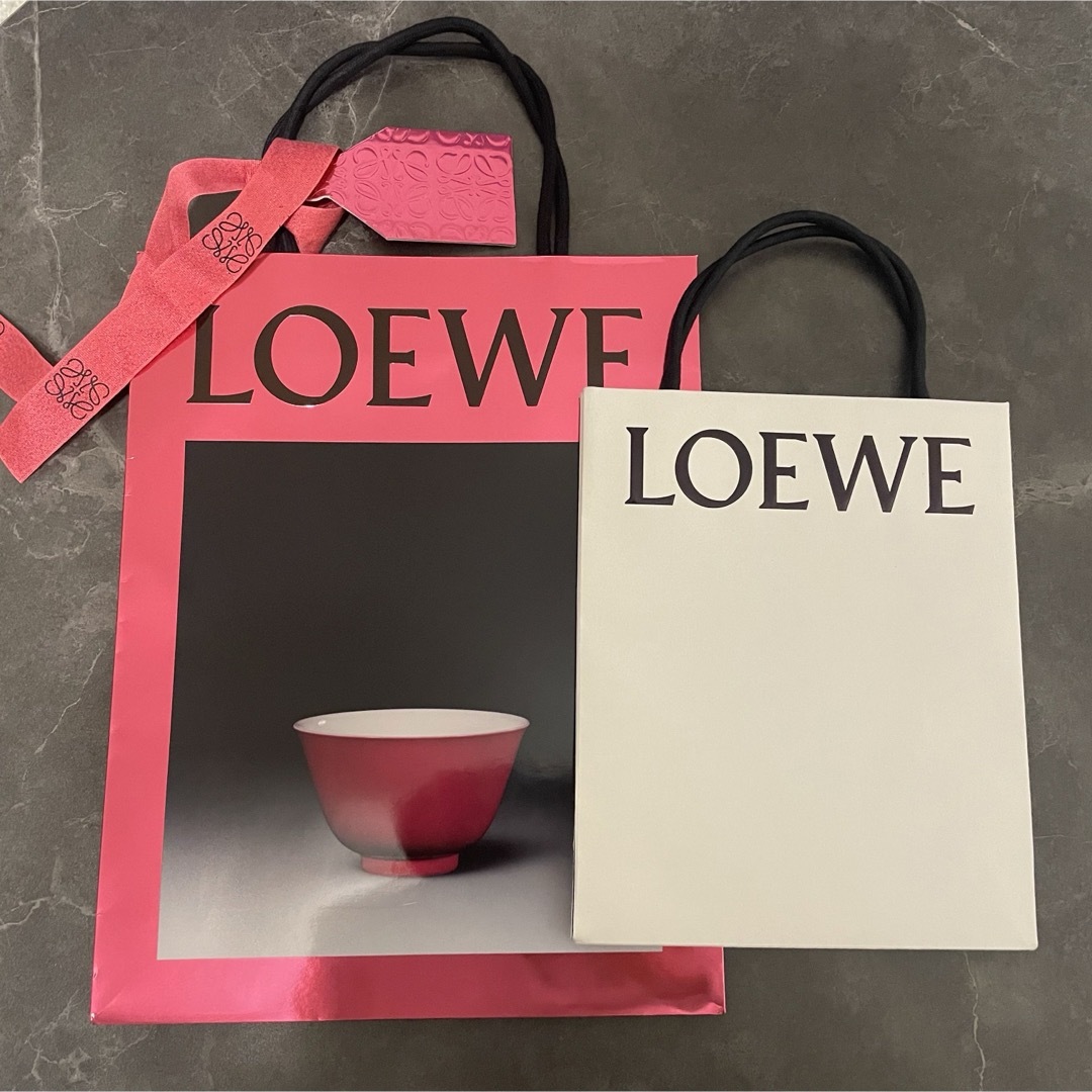 LOEWE(ロエベ)のロエベ ショッパー 紙袋 2点セット レディースのバッグ(ショップ袋)の商品写真