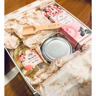 サボン(SABON)の新品★SABON ボディケアキット　ホワイトローズ(ボディスクラブ)