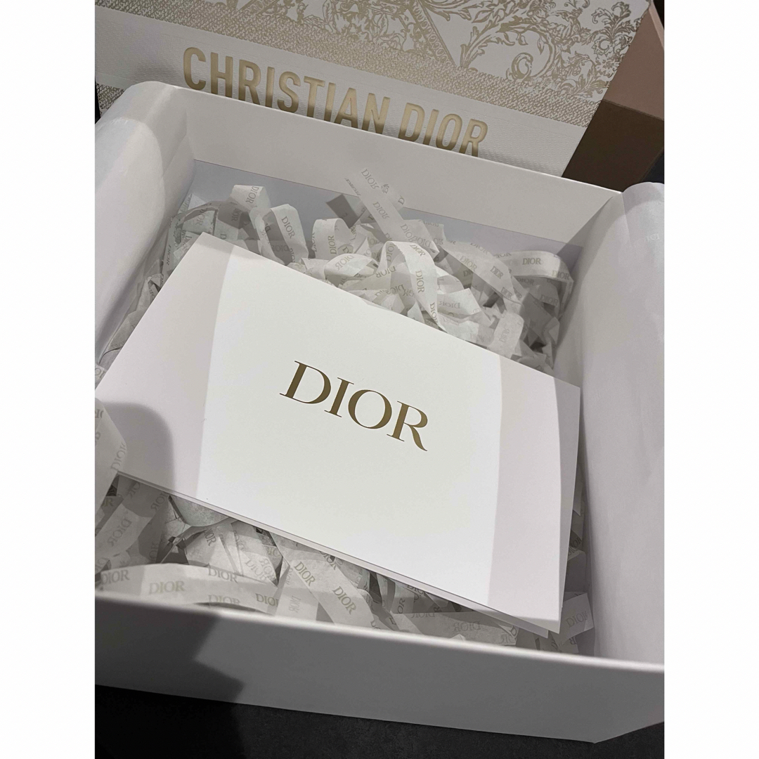 Christian Dior - Dior 2023 ホリデー限定 ギフトボックス 大 Christian Dior - Dior 2023 ホリデー限定 ギフトボックス 大