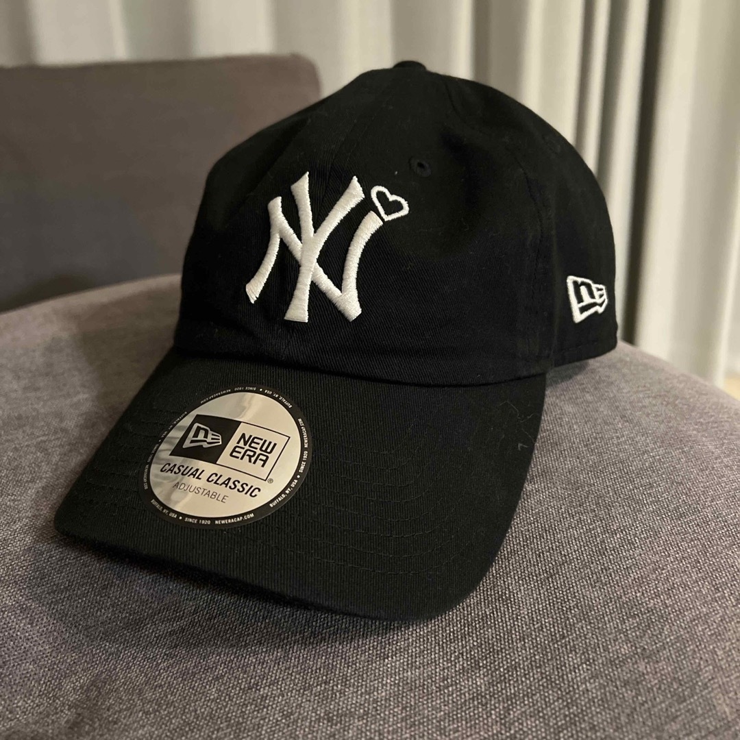 basicks ハートデザイン ヤンキースNEWERAニューエラ CAP 黒の basicks ハートデザイン ヤンキースNEWERAニューエラ CAP 黒の