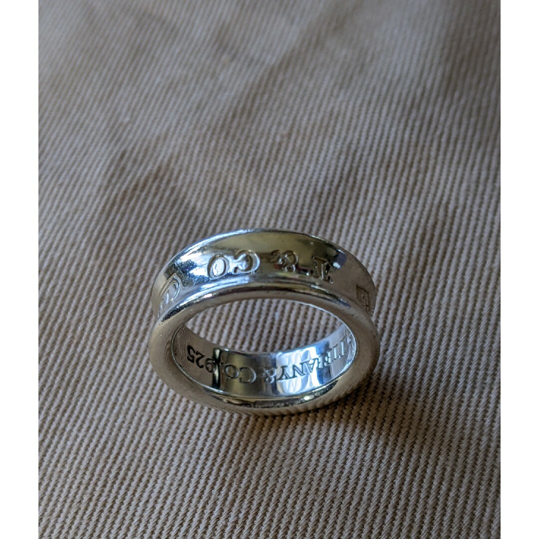 Tiffany & Co.(ティファニー)のSK様専用ページティファニーナローリング　　9号 レディースのアクセサリー(リング(指輪))の商品写真