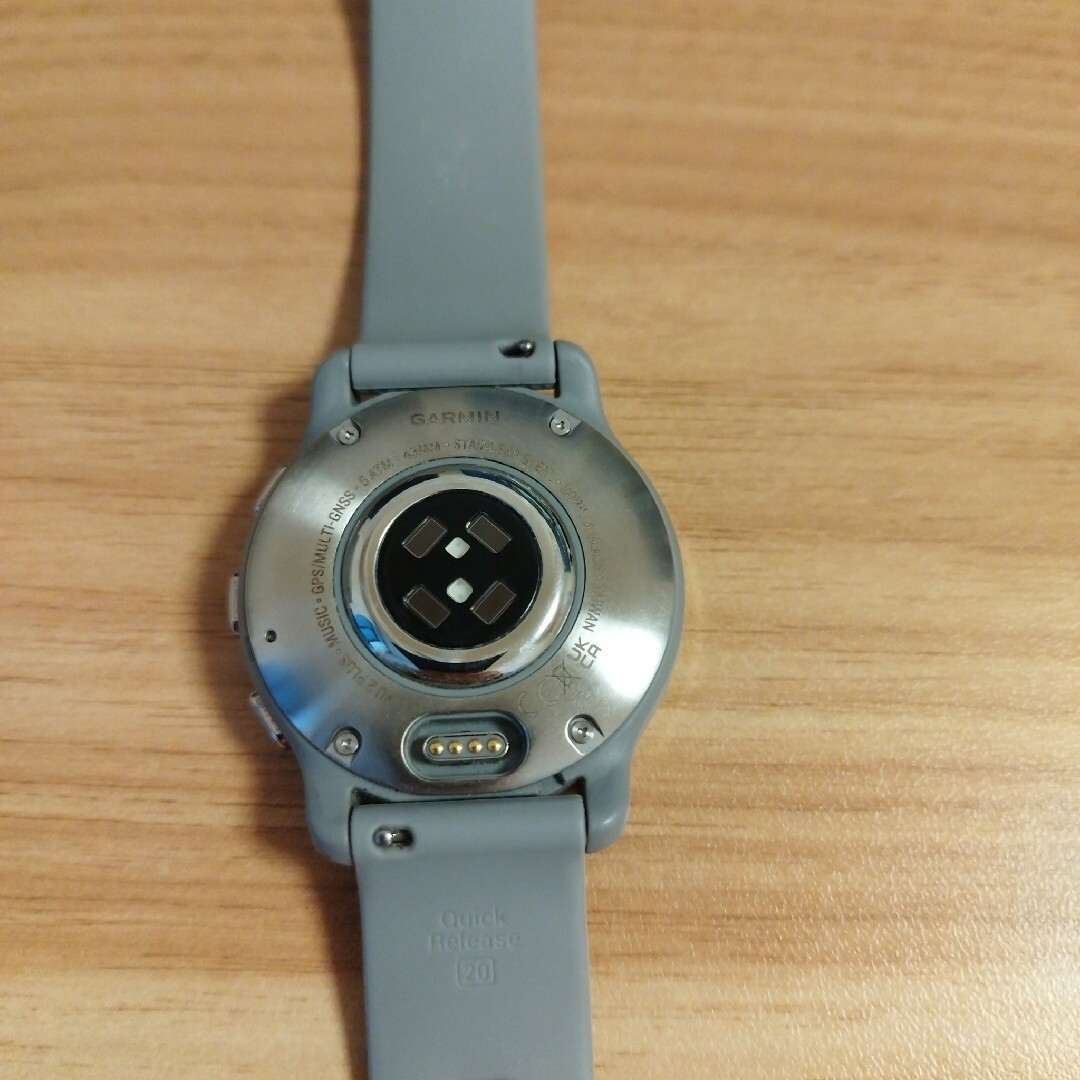 GARMIN(ガーミン)の【値下げ】ガーミンスマートウォッチGarmin VENU2 PLUS　グレー メンズの時計(腕時計(デジタル))の商品写真