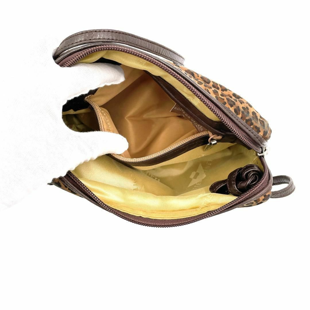 Bottega Veneta(ボッテガヴェネタ)のボッテガヴェネタ レオパード柄 ヒョウ柄 ショルダーバッグ レディース ブラウン レディースのバッグ(ショルダーバッグ)の商品写真