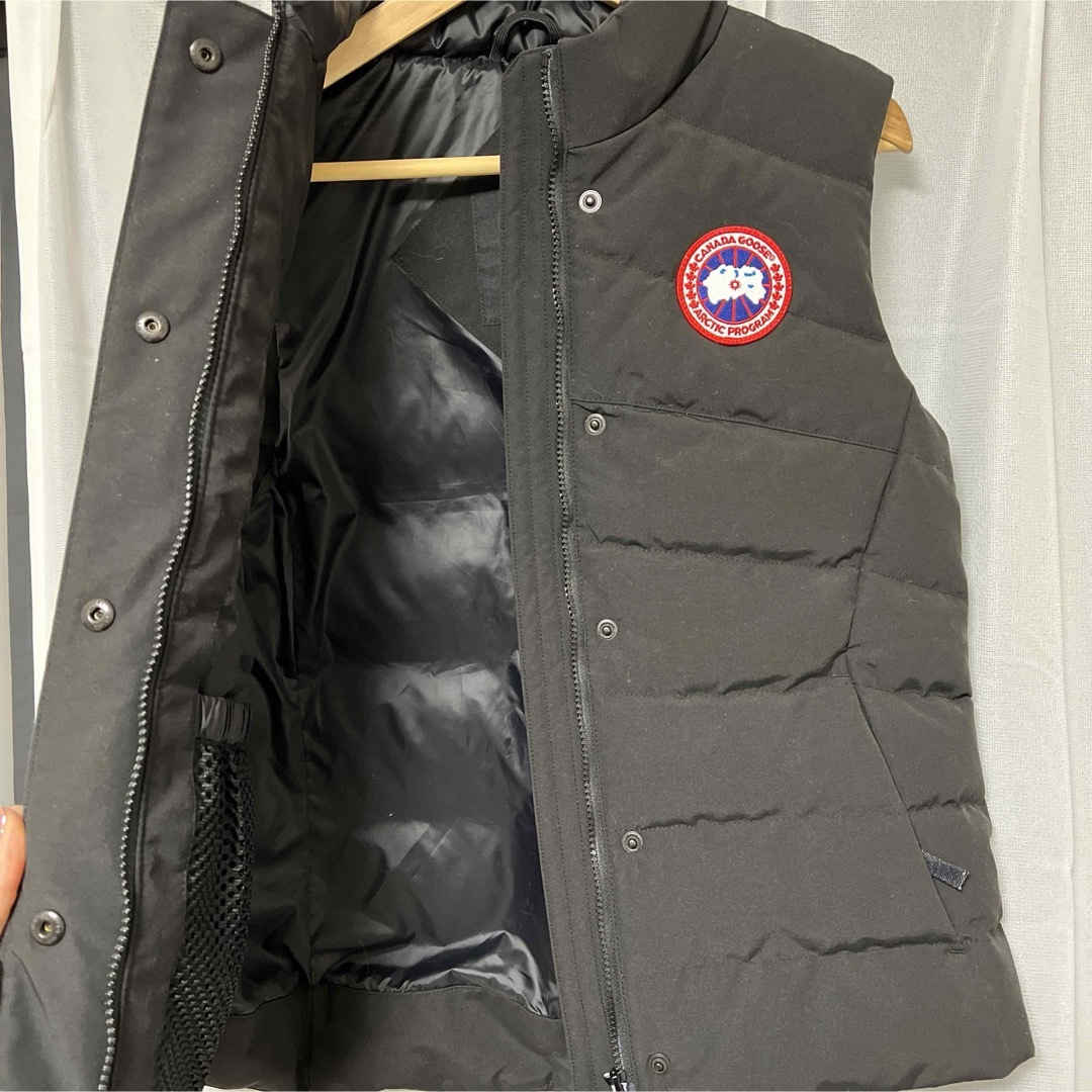 CANADA GOOSE(カナダグース)の【美品】CANADA GOOSE Freestyle Vest レディースのジャケット/アウター(ダウンベスト)の商品写真