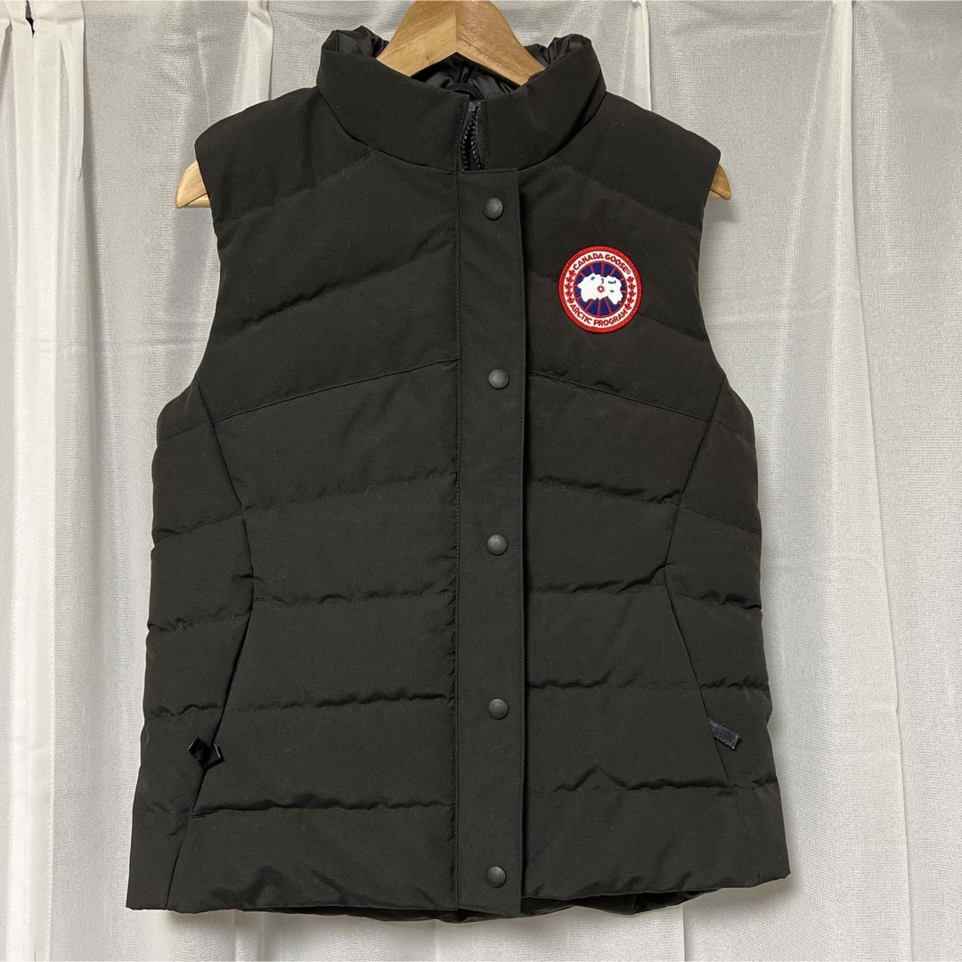 CANADA GOOSE(カナダグース)の【美品】CANADA GOOSE Freestyle Vest レディースのジャケット/アウター(ダウンベスト)の商品写真