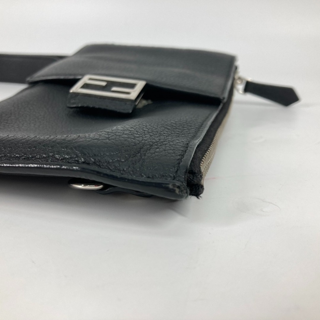 FENDI(フェンディ)のフェンディ FENDI ロゴ 7AS034 斜め掛け ポシェット フォンポーチ カバン ショルダーバッグ レザー ブラック メンズのバッグ(ショルダーバッグ)の商品写真