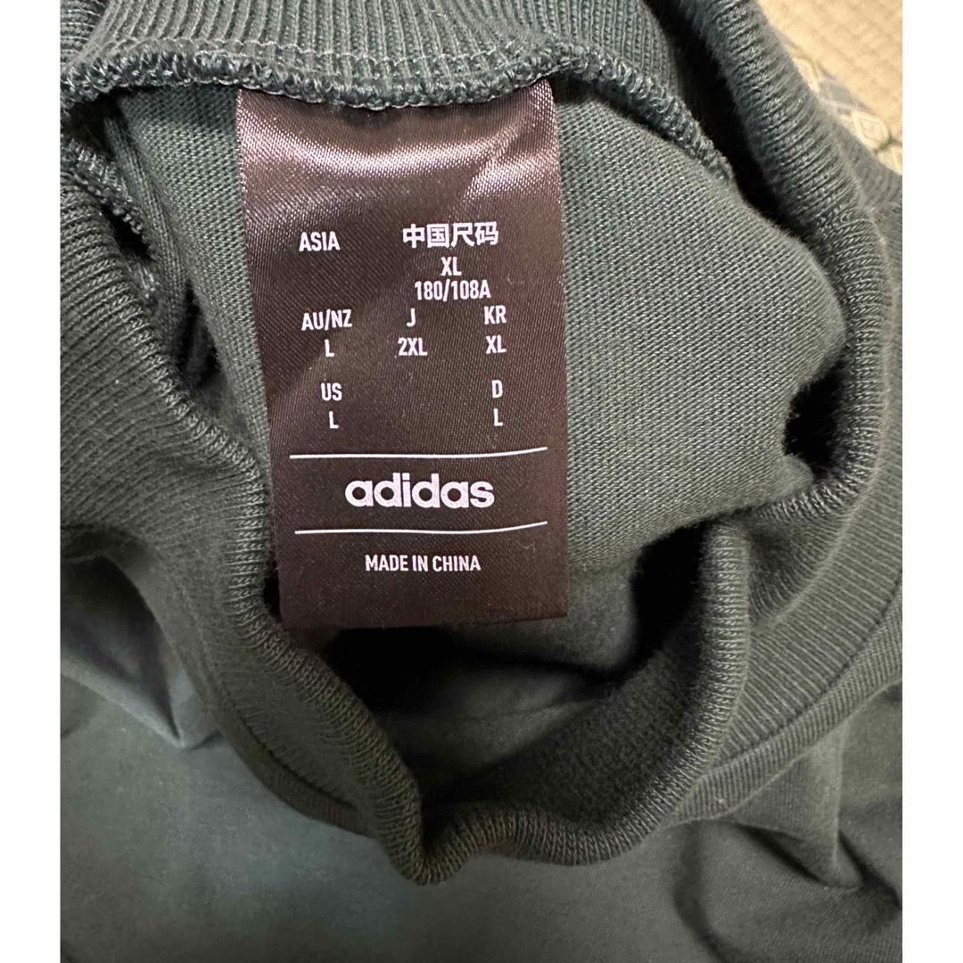 adidas(アディダス)のadidas バスケットボール　長袖Tシャツ メンズのトップス(Tシャツ/カットソー(七分/長袖))の商品写真