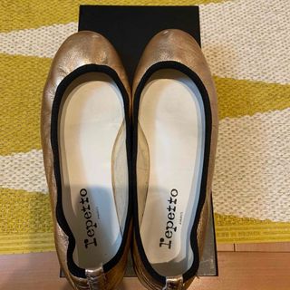 レペット(repetto)のIENA レペットバレーシューズ　38(バレエシューズ)