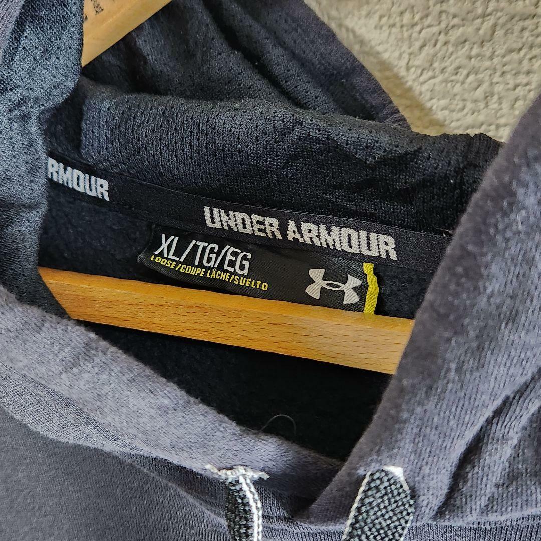 UNDER ARMOUR(アンダーアーマー)のアンダーアーマー パーカー XL 紺 ネイビー ビッグサイズ hoodie メンズのトップス(パーカー)の商品写真