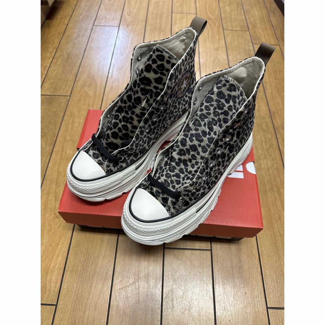 ALL STAR（CONVERSE）(オールスター)の✨新品✨コンバース　オールスター　トレックウェーブ　アニマルファー　厚底 レディースの靴/シューズ(スニーカー)の商品写真