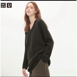 ユニクロ(UNIQLO)のUNIQLO U Vネックニットワンピース(ひざ丈ワンピース)