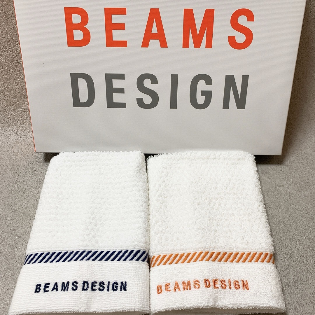 BEAMS(ビームス)の【新品】ビームス  デザイン  ウォッシュタオル   35×35cm ２枚セット インテリア/住まい/日用品の日用品/生活雑貨/旅行(タオル/バス用品)の商品写真