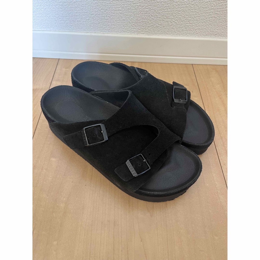 BIRKENSTOCK(ビルケンシュトック)のBIRKENSTOCK Zurich BEAMS 別注 レディースの靴/シューズ(サンダル)の商品写真