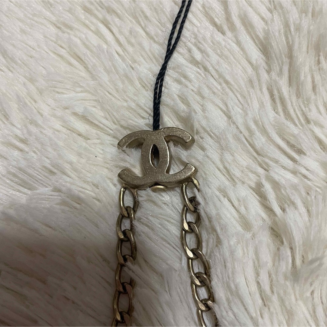 CHANEL(シャネル)のシャネル  CHANEL    携帯ストラップ スマホ/家電/カメラのスマホアクセサリー(ストラップ/イヤホンジャック)の商品写真