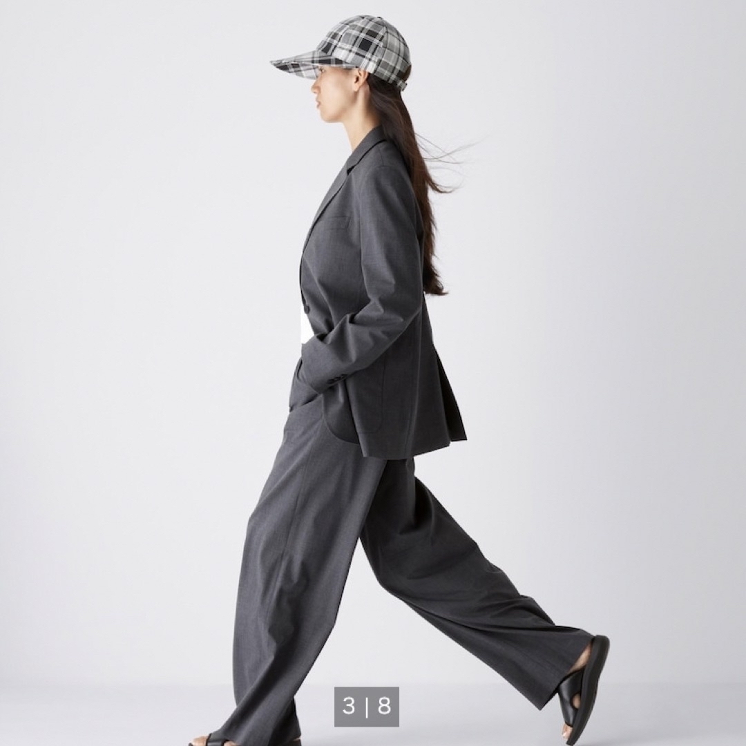 UNIQLO(ユニクロ)の新品　UNIQLO-C タックワイドストレートパンツM レディースのパンツ(カジュアルパンツ)の商品写真