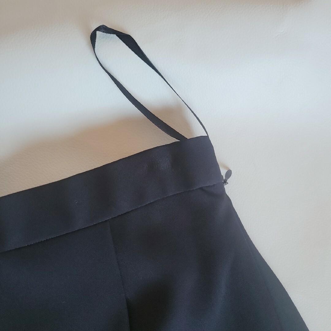 PLST(プラステ)のKay様 プラステ タックフレアスカート 洗える ネイビー 入学式 通勤 レディースのスカート(ひざ丈スカート)の商品写真