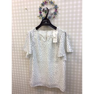 ミッシュマッシュ(MISCH MASCH)の【未使用】MISCH MASCHビジュー袖フリルトップス(シャツ/ブラウス(半袖/袖なし))