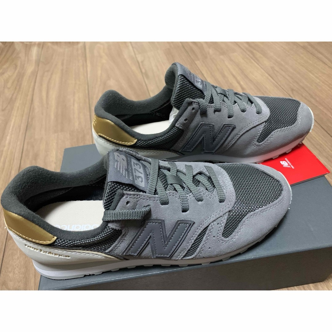 New Balance(ニューバランス)のNB373     新品未使用　　25センチ レディースの靴/シューズ(スニーカー)の商品写真