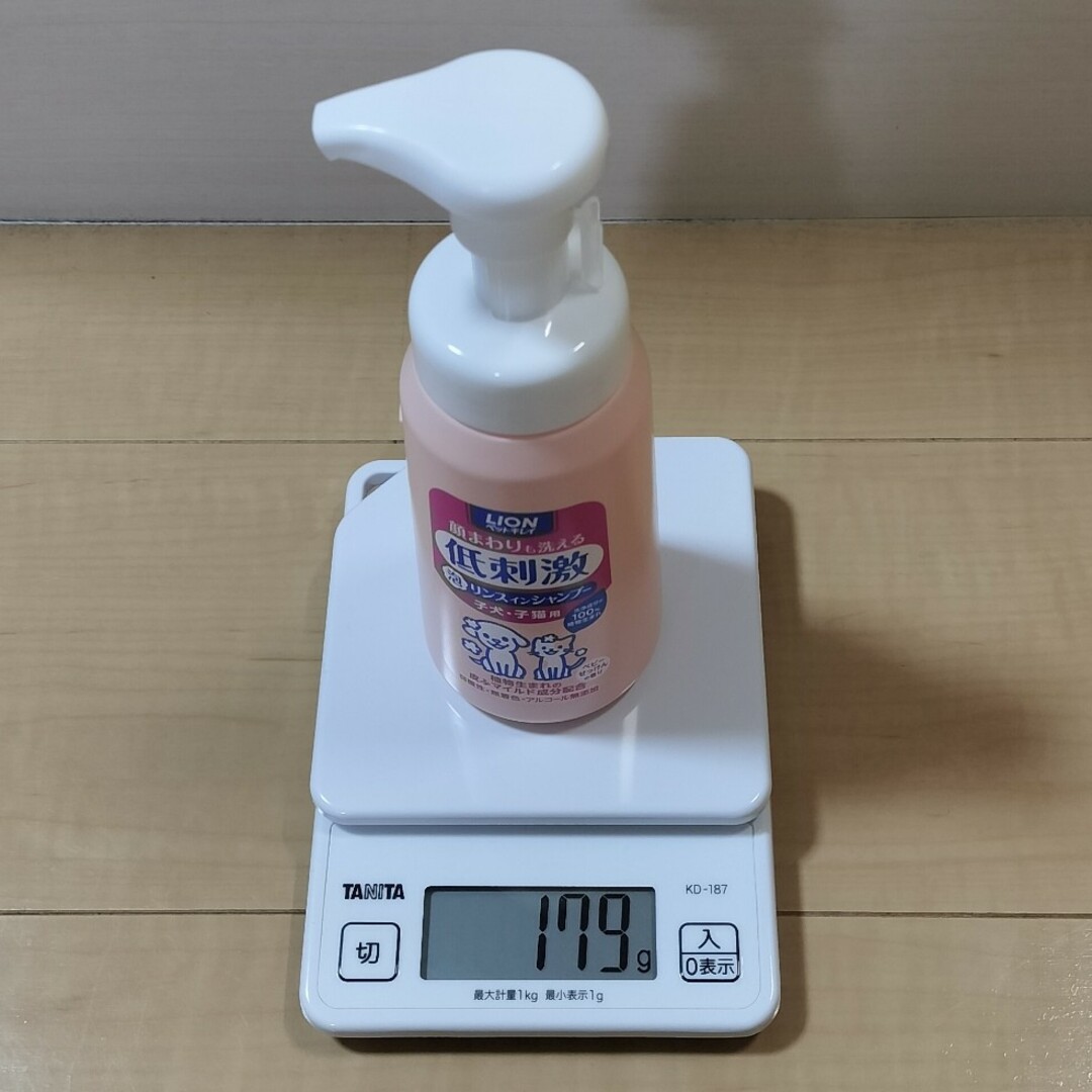 ペットキレイ 顔まわりも洗える 泡リンスインシャンプー 子犬・子猫用 230ml その他のペット用品(その他)の商品写真