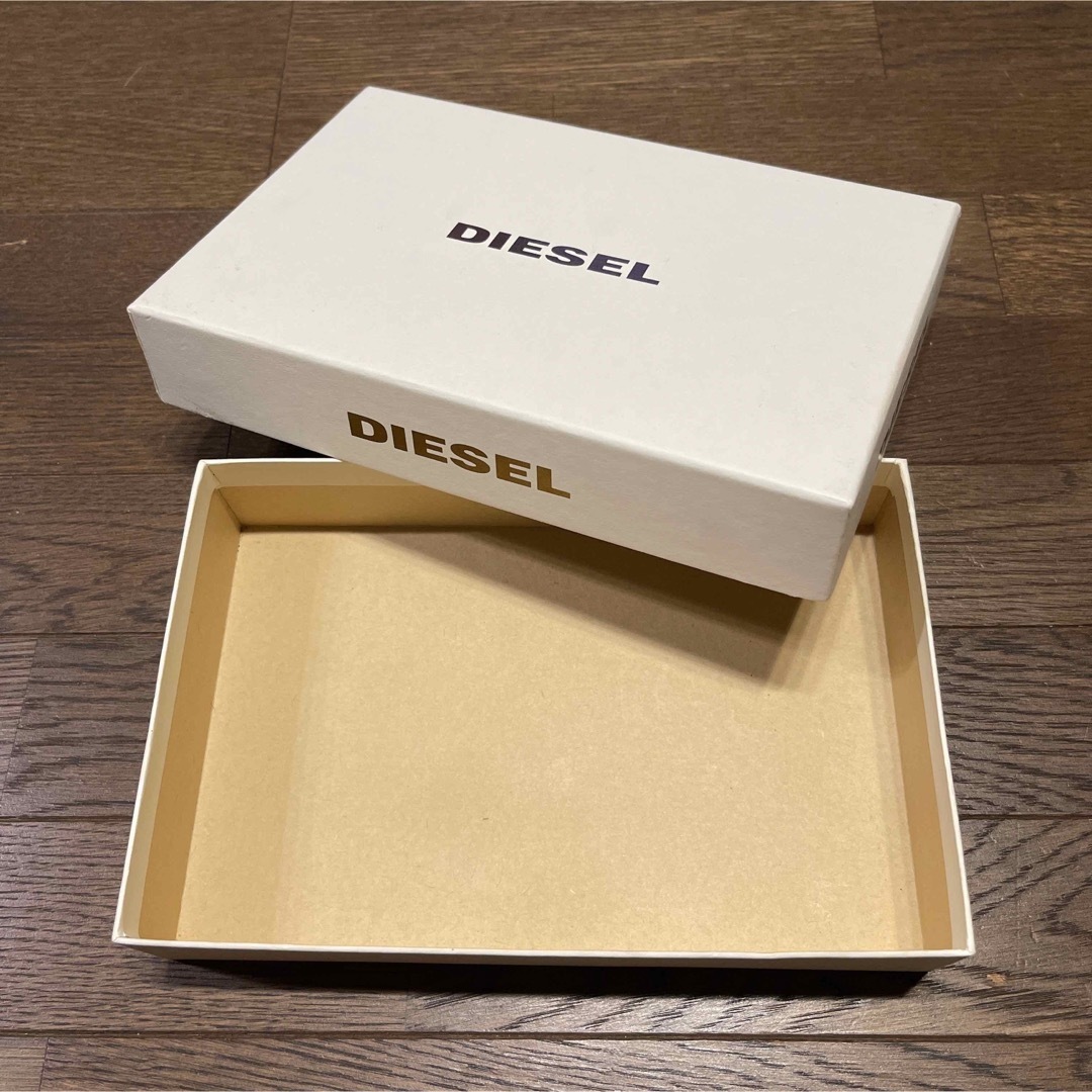 DIESEL(ディーゼル)の【DIESEL】ディーゼル空箱ホワイト レディースのファッション小物(その他)の商品写真