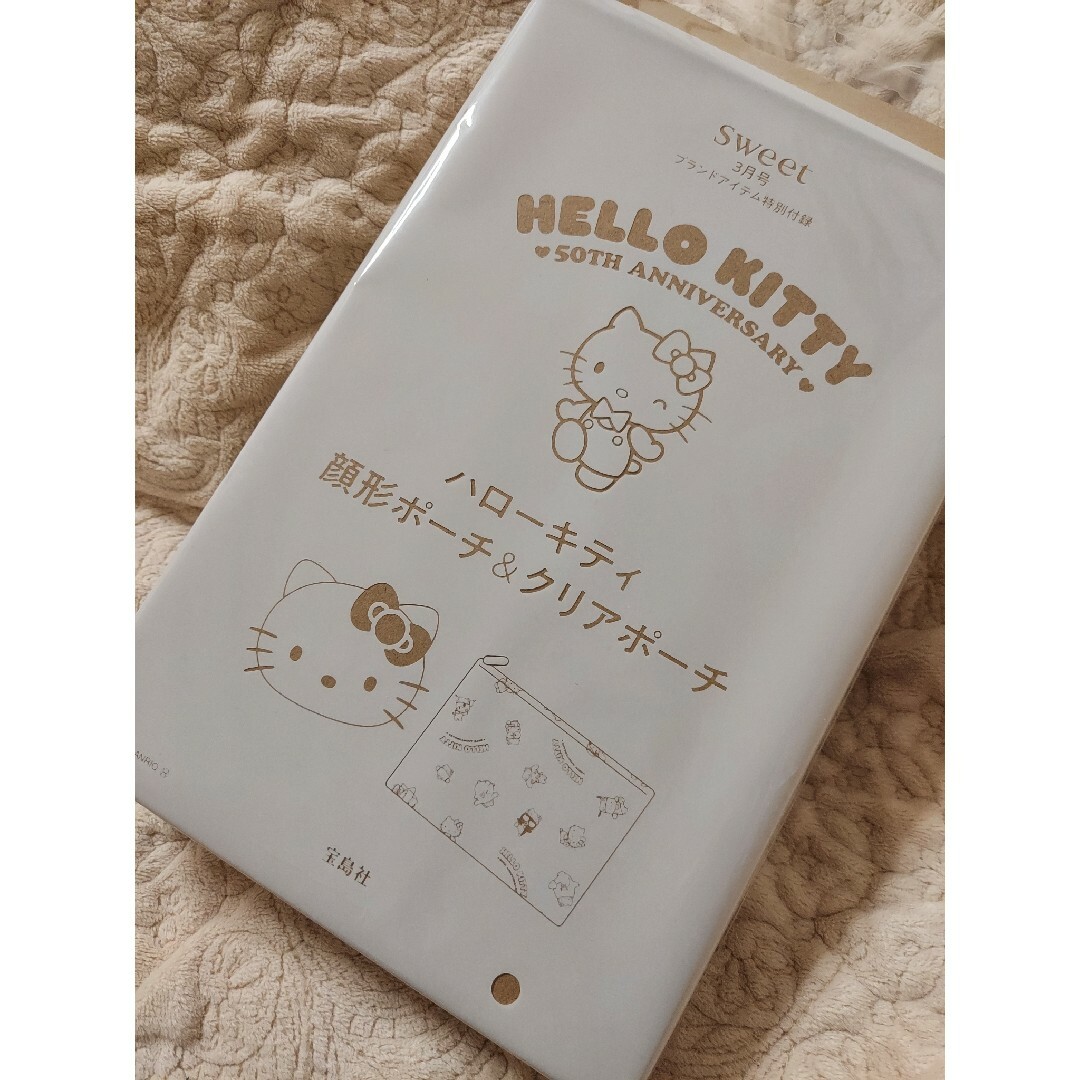 ハローキティ(ハローキティ)のHELLO KITTY 50TH ANNIVERSARY ふわふわフェイスポーチ レディースのファッション小物(ポーチ)の商品写真