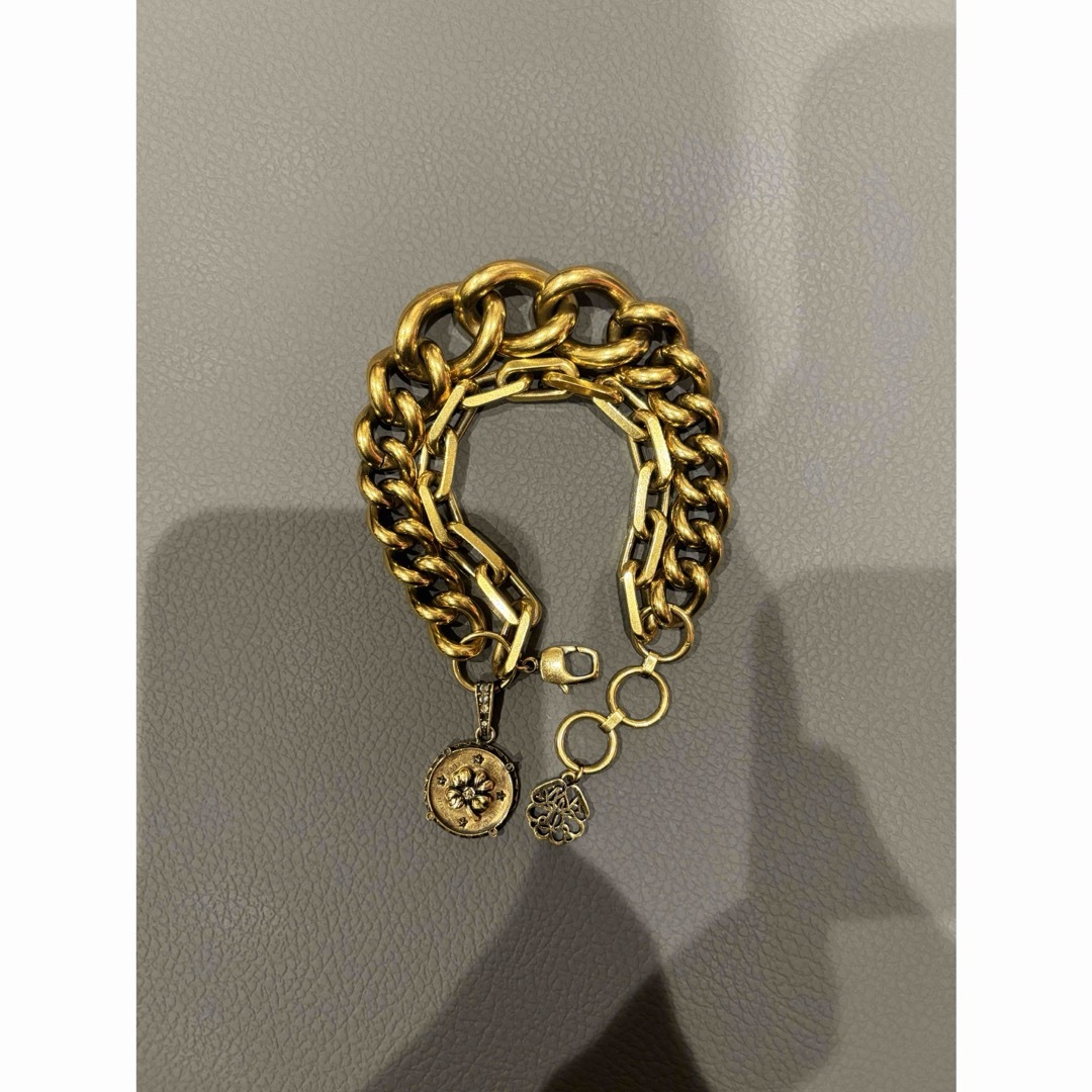 Alexander McQueen(アレキサンダーマックイーン)のAlexander McQueen  ブレスレット　バングル レディースのアクセサリー(ブレスレット/バングル)の商品写真