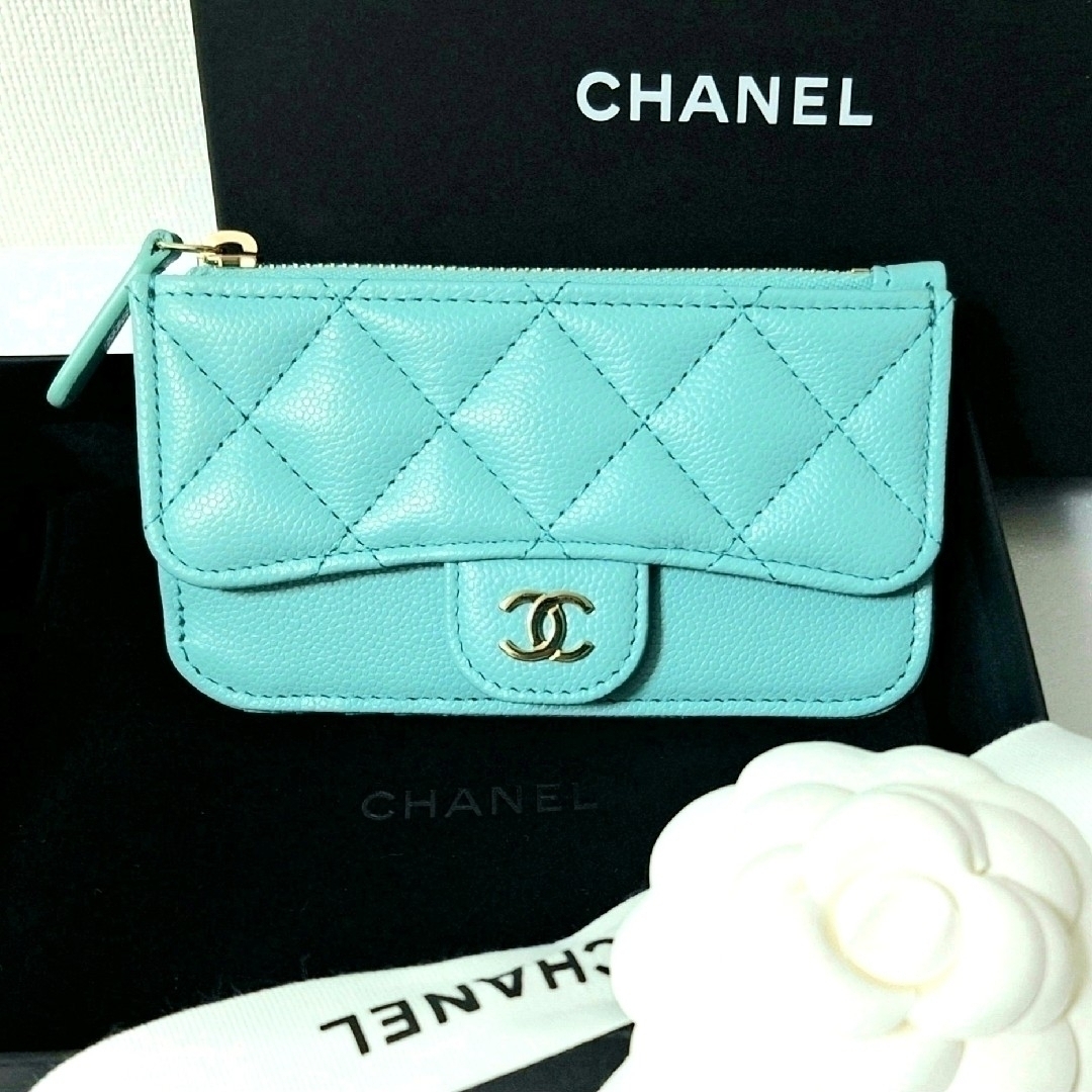 CHANEL(シャネル)の新品未使用 シャネル フラグメントケース カードケース ミニ財布 マトラッセ レディースのファッション小物(財布)の商品写真