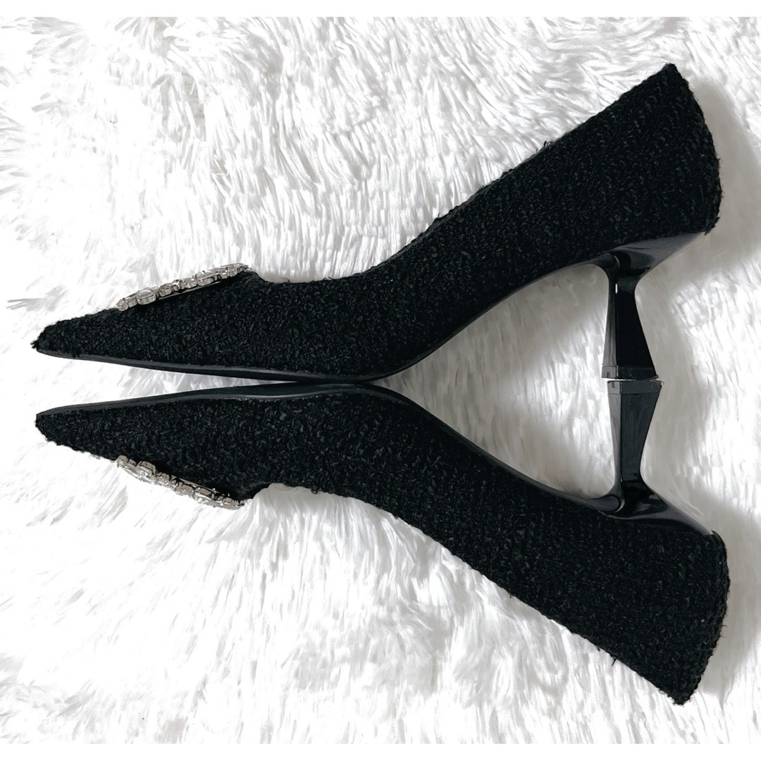 ZARA(ザラ)の【即完売】ZARA/ザラ　パンプス　ブラック　ビジュー　ファブリック　装飾　38 レディースの靴/シューズ(ハイヒール/パンプス)の商品写真