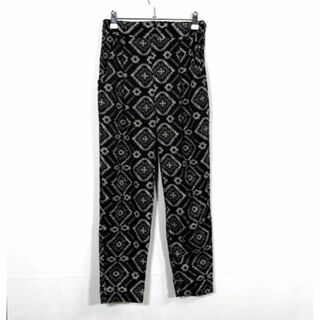 アレッジ(ALLEGE)のAllege アレッジ️ XSサイズ相当 パンツ 総柄 黒 ブラック ズボン(カジュアルパンツ)
