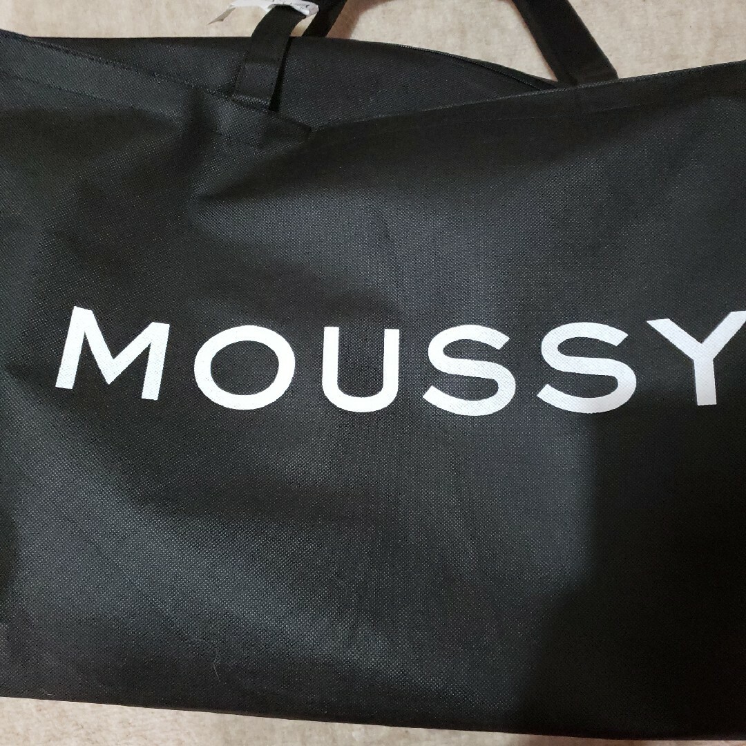 moussy(マウジー)のシェルターMOUSSYロデオクラウンズ福袋2024年Mサイズ レディースのレディース その他(セット/コーデ)の商品写真